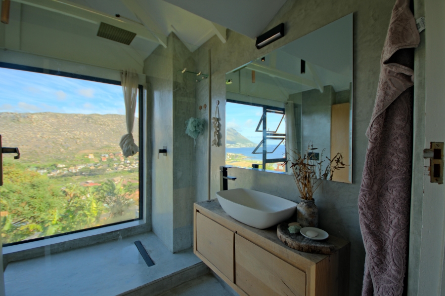 4 Bedroom Property for Sale in Glencairn Heights Western Cape